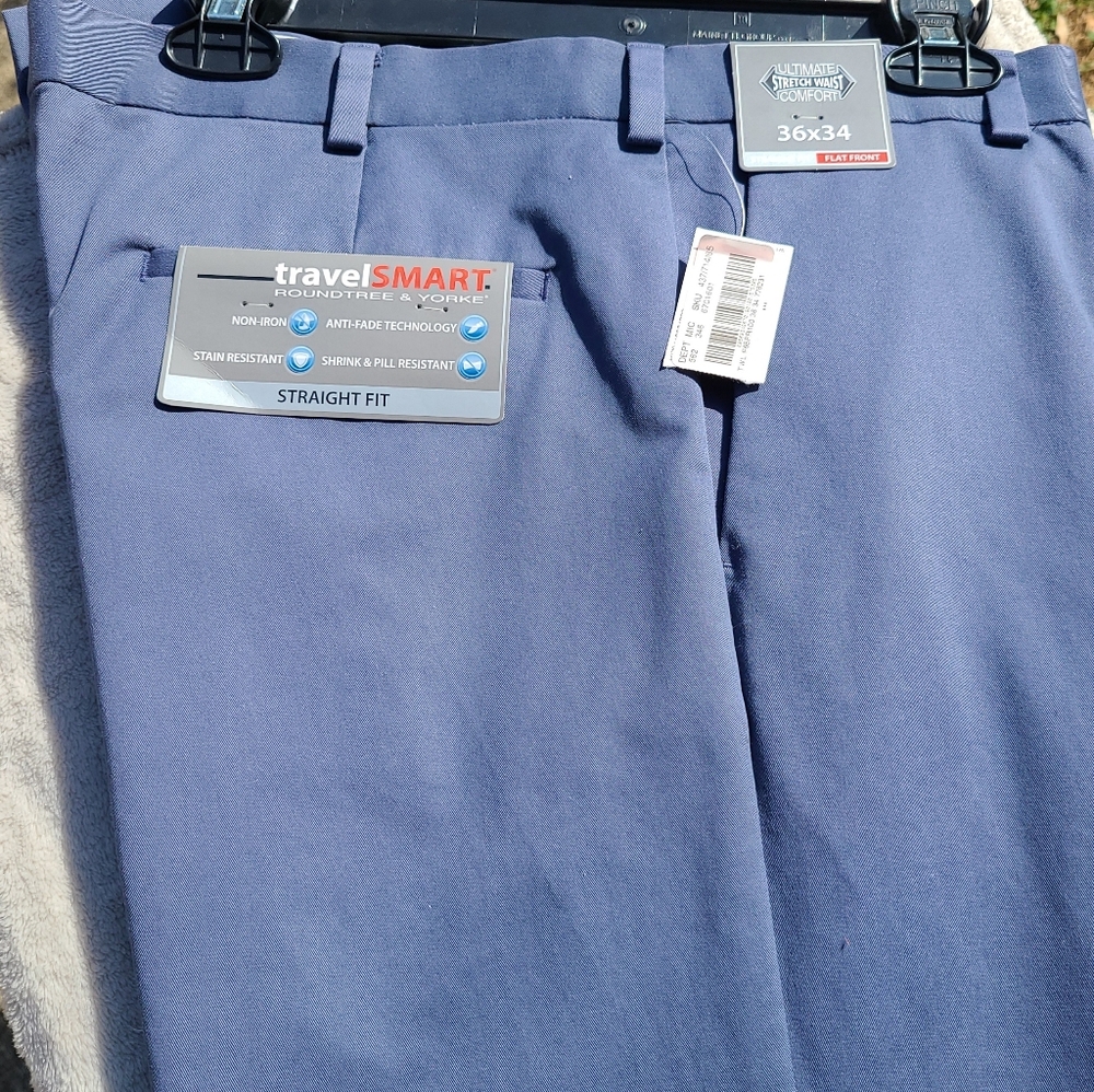 Roundtree & Yorke Men's Blue Dress Pants